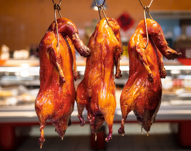街上卖的烤鸭为什么那么便宜,大街上20几块钱的烤鸭