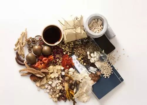 除了中药还有什么办法治失眠,月经量少失眠挂什么中医科