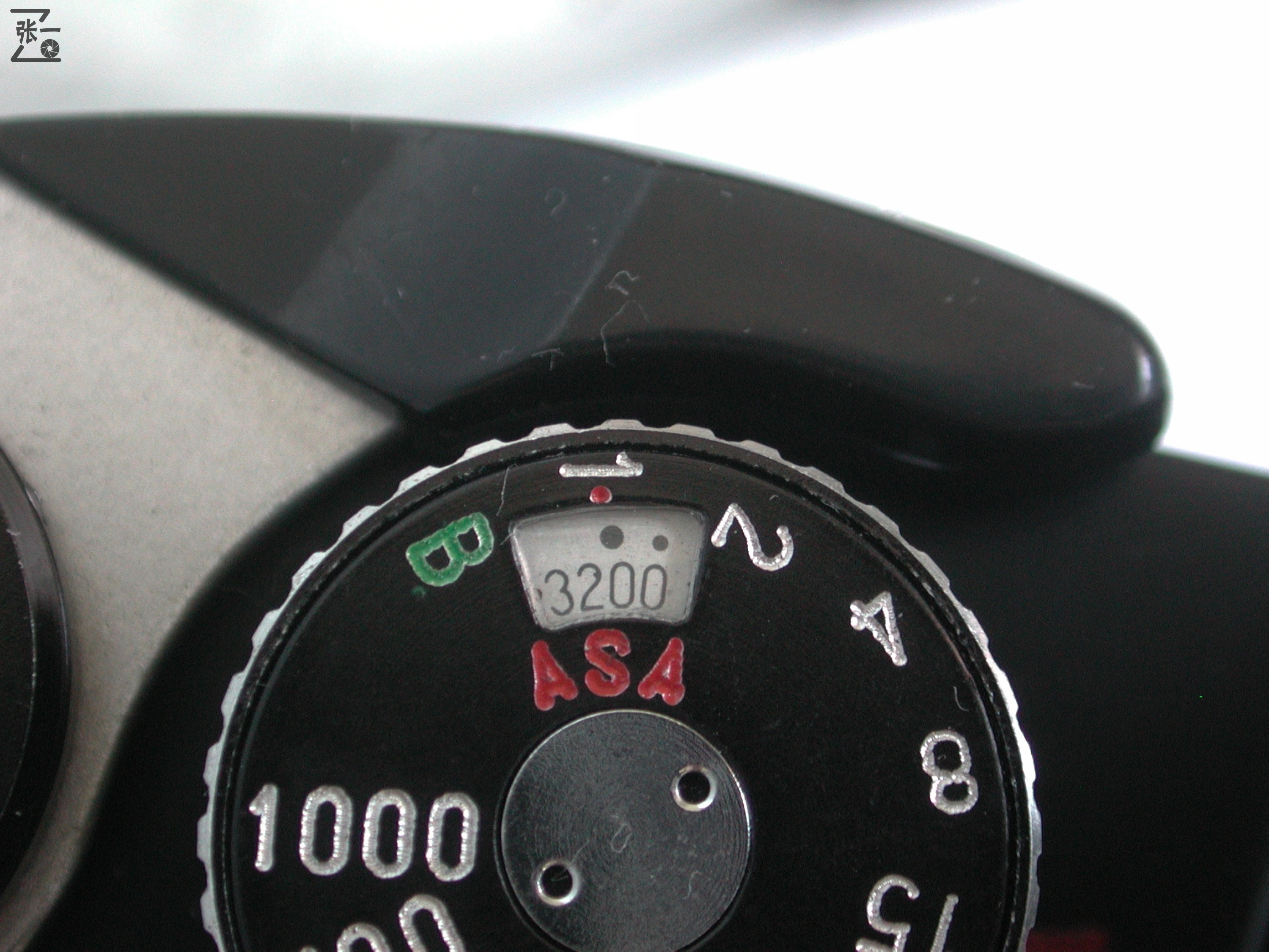 中国重庆生产的明佳MingcaMCK1000单反照相机