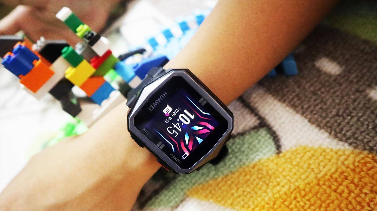 小天才z9和华为儿童手表测评,小天才d3和华为儿童手表4x怎么选