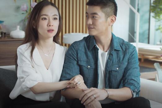 女人为何也喜欢“老牛吃嫩草”？看看这三对姐弟恋就知道了