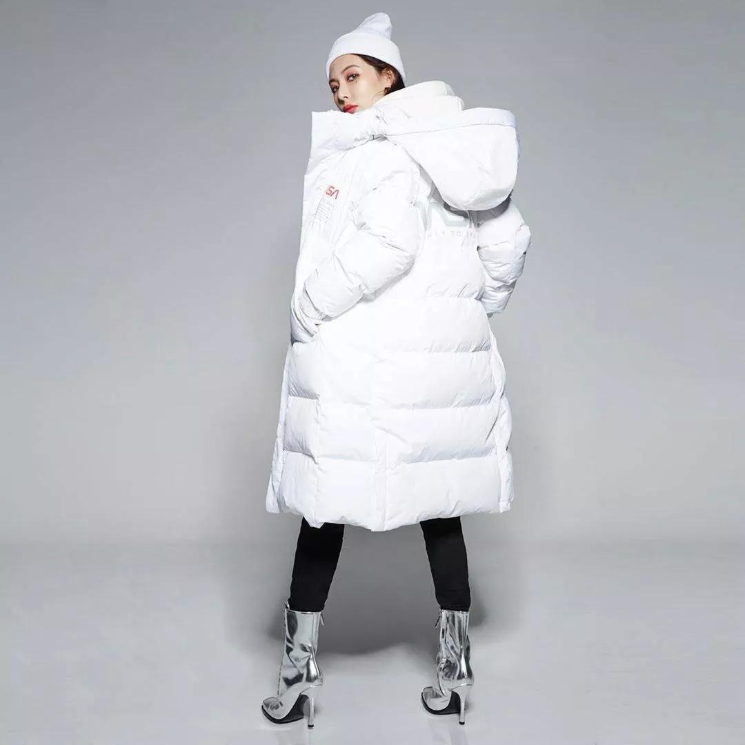 陈慧琳冻到表情失控,陈慧琳参加了什么晚会穿羽绒服