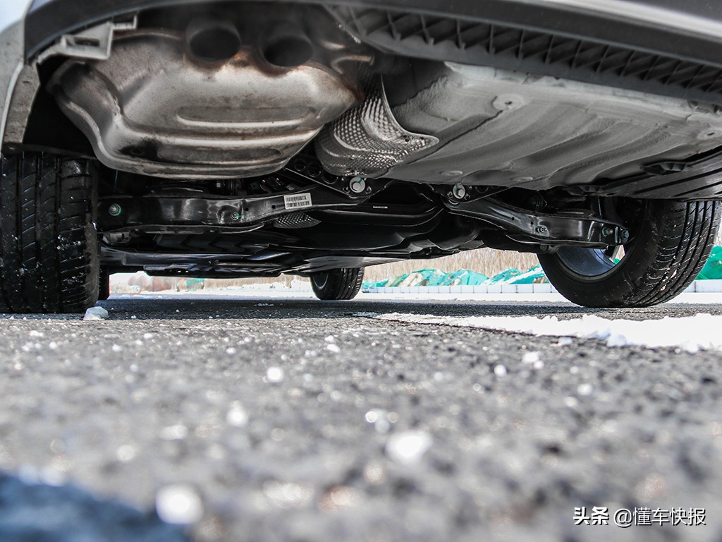 速腾豪华版和卓越的区别,速腾的豪华感