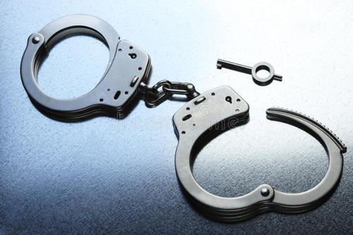 遇到被人打怎么依法维权,被人打一巴掌就罚款500可以复议吗