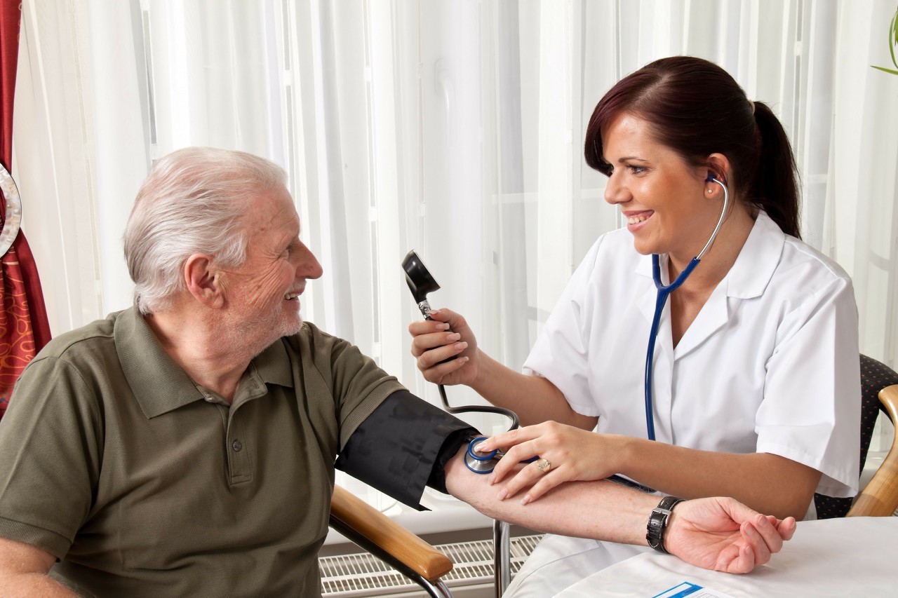 糖尿病人血压13595,糖尿病人的血压55-90算低吗