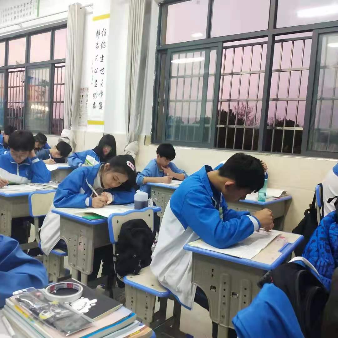 孩子做题太马虎抄错题怎么办,孩子做题总粗心资深老师在线支招