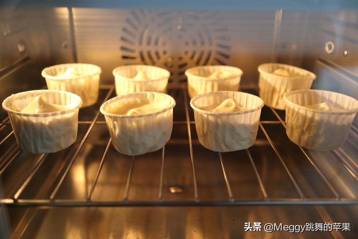 杯子蛋糕不塌不回缩的配方,如何让杯子蛋糕蓬松柔软不塌