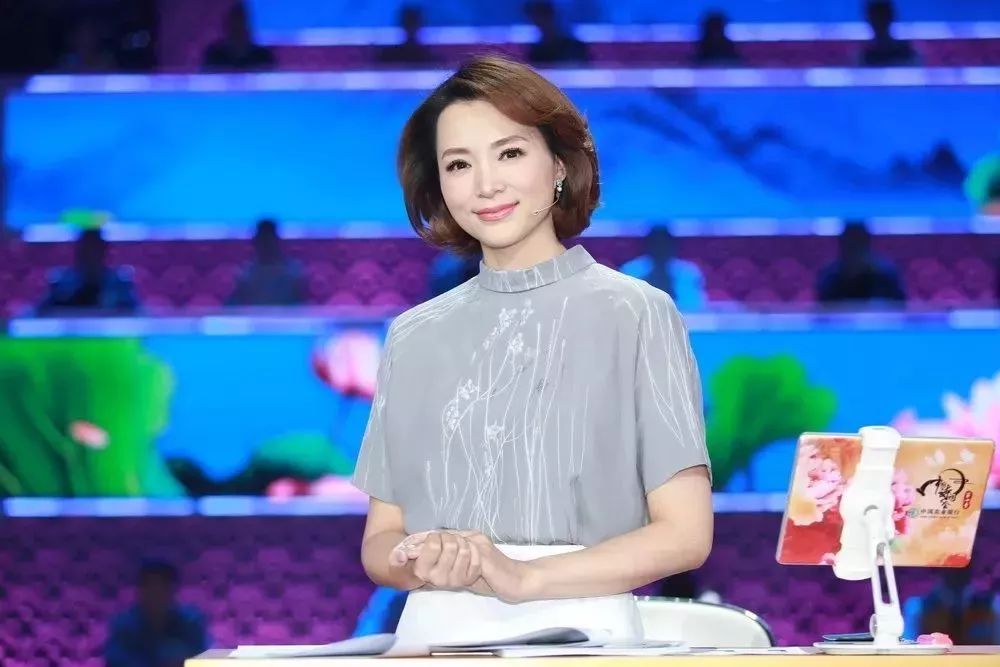 中国诗词大会第四季董卿经典语录,董卿关于四季诗词的开场词