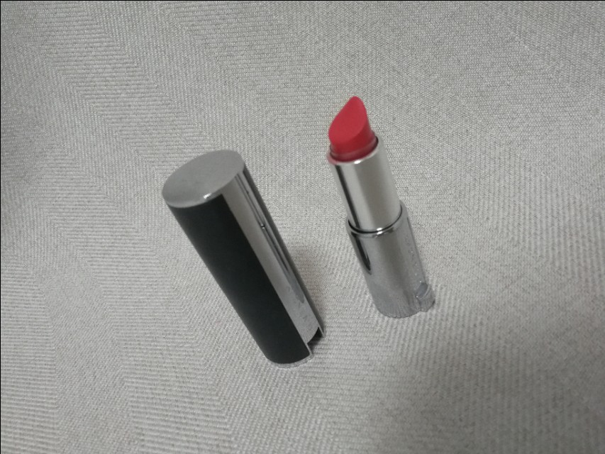 一辈子必须有的5支口红 (最应该买的五只口红是什么)