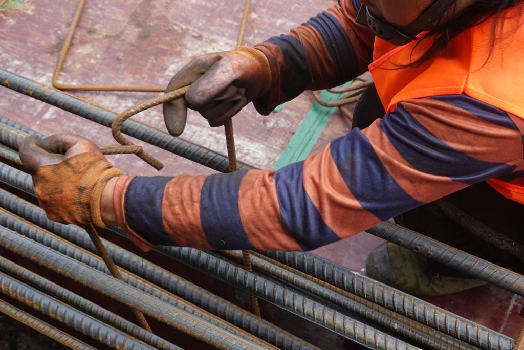 “妈妈要为你插上腾飞的羽翼”父母赴深打拼为医治患病女儿感动工友