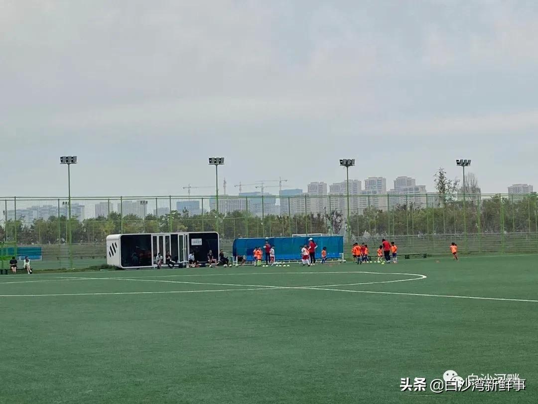 青岛城阳白沙湾足球公园,青岛白沙湾足球基地在修建什么