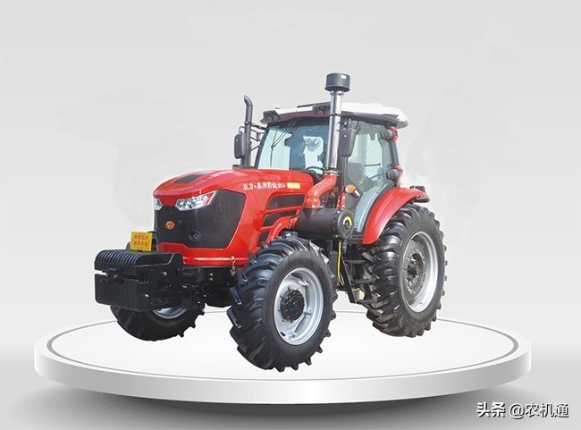 国产销量前五的1804拖拉机大PK，你更看好哪一款？