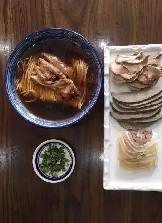 中国人最爱吃的四碗面条,最好吃的面条50一碗