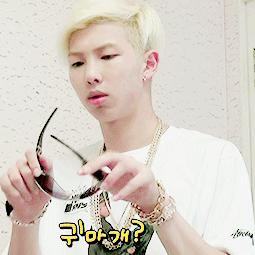 一觉醒来耳朵听不见怎么回事,一觉醒来耳朵一直听不清