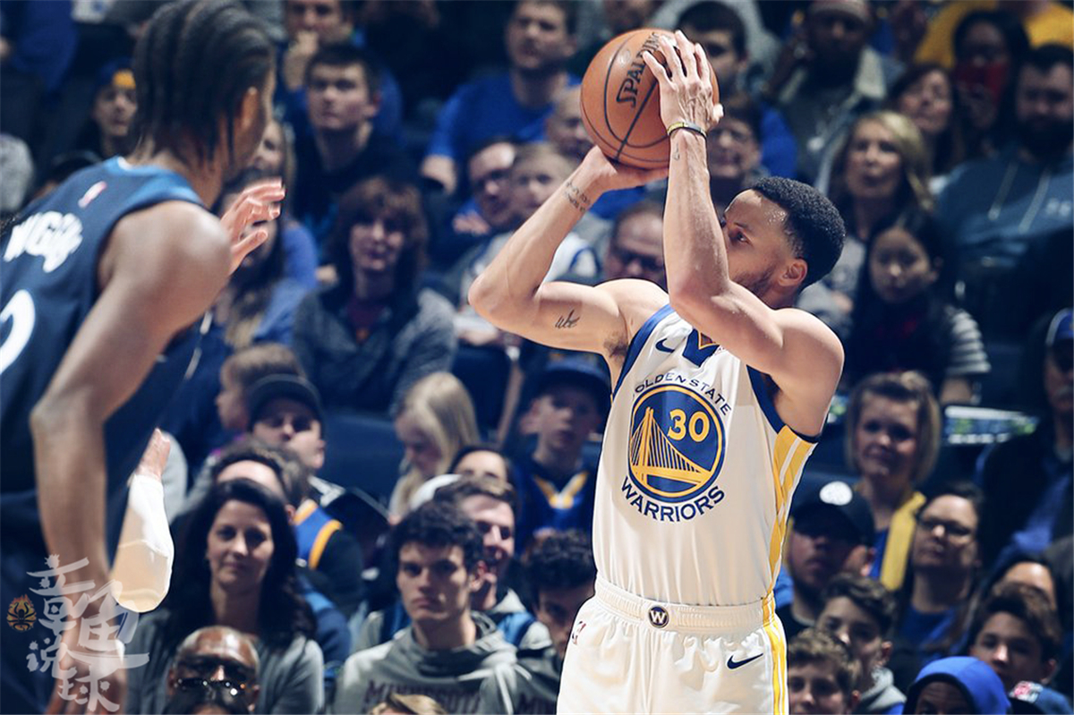 裁判给库里吹假摔,阿杜发推库里