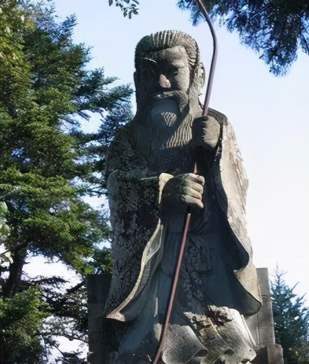 当傀儡风险也大:长文梳理日本天皇们的“被废史”