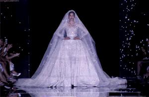 新娘挑选婚纱必知的十大品牌,有哪些新人经常拍的婚纱品牌