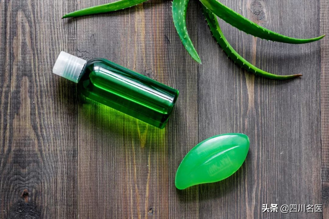 宝宝脸上有疤可以涂芦荟胶吗,小孩脸上有疤痕要抹多久的芦荟胶