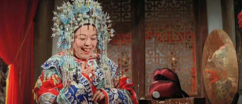 新郎嫌弃新娘长得丑不肯洞房电影,新郎以为新娘很丑不肯揭盖头