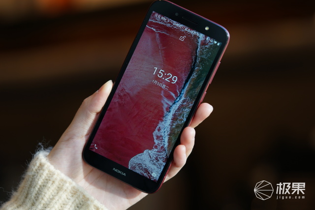 诺基亚c1plus和c3哪个好,诺基亚c1plus处理器