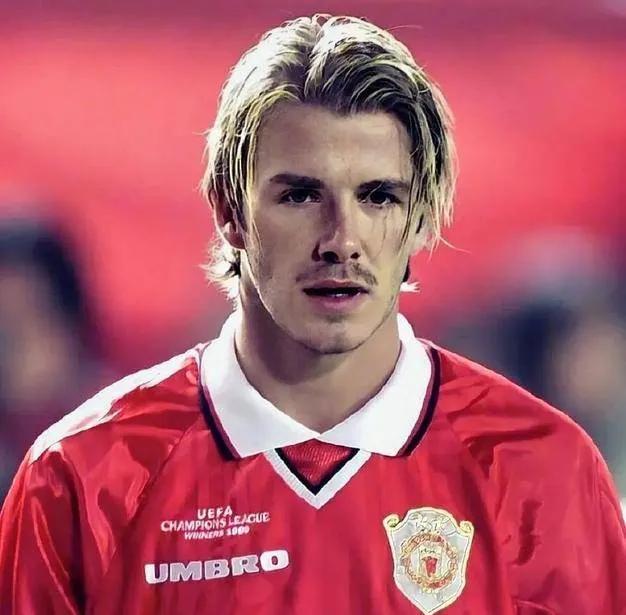 实况足球19岁小贝,实况19小贝照片