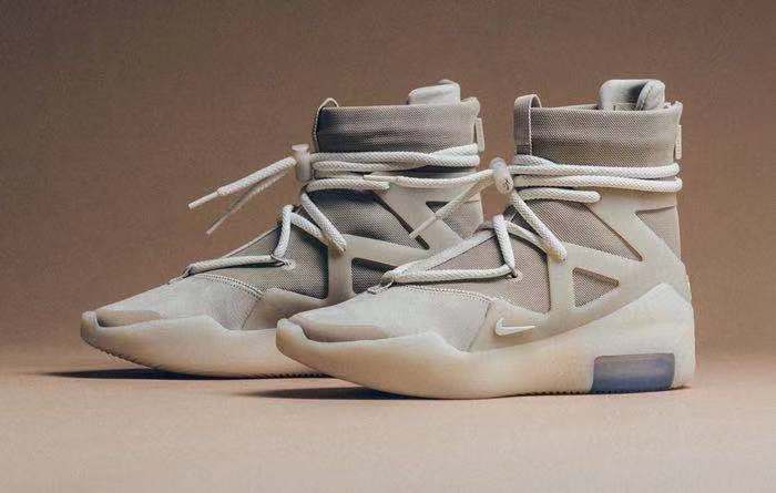 李宁便宜的韦德之道,李宁韦德之道套装哪年发布的