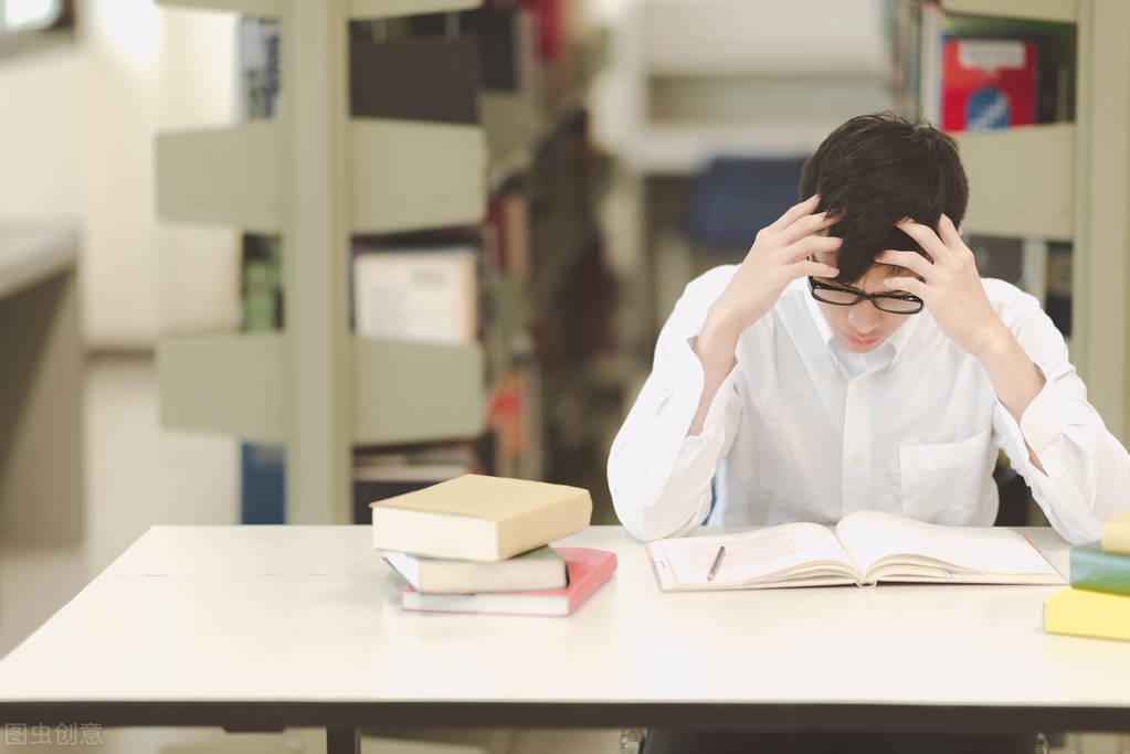 在职怎么备战考研,在职人员如何规划时间备考公务员