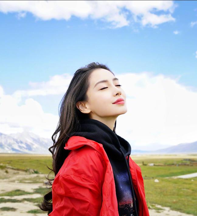 各大足球豪门的女明星,十大最美足球女星