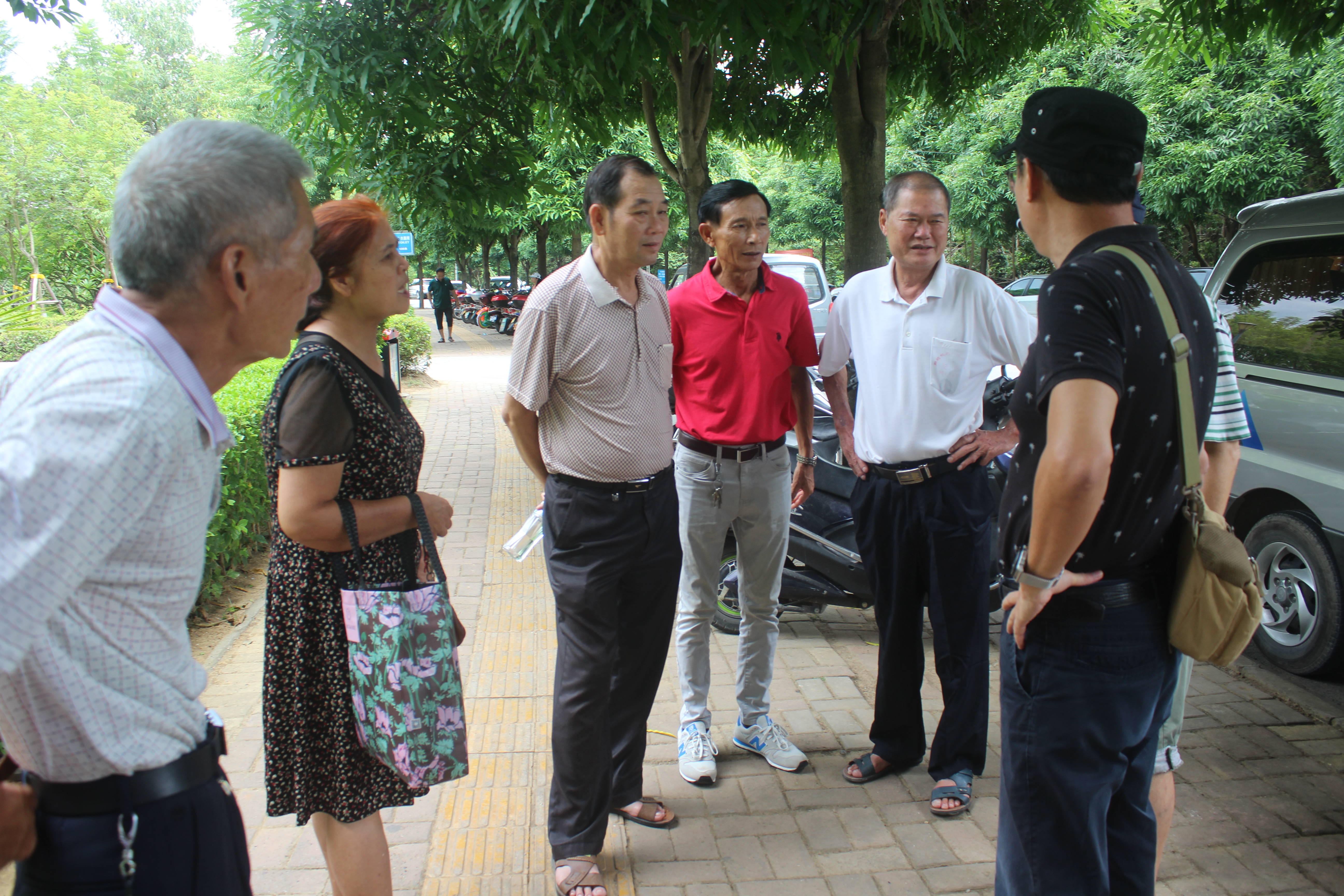 走进广空岁月永恒——地空导弹六团与四五八医院战友庆“八一”