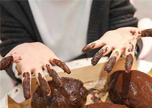 巧克力选购有讲究,买巧克力一定要看清楚日期