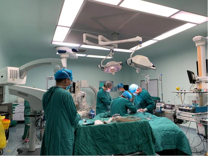 重建乳房,重建乳房痛苦吗