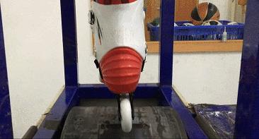 如何选择孩子的轮滑鞋,如何给孩子选择正规轮滑鞋