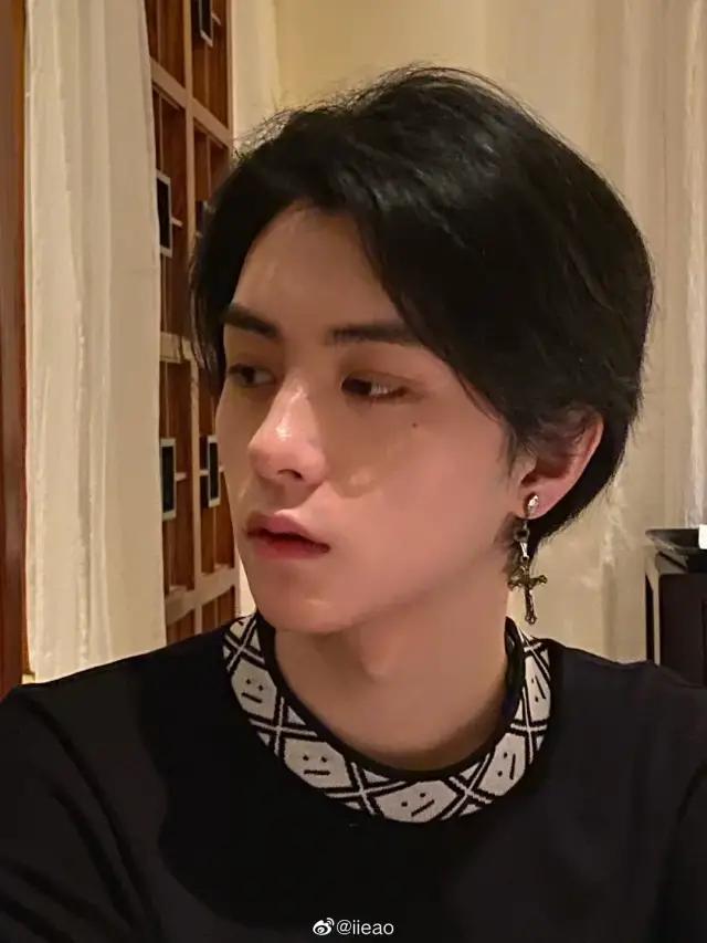 青3最新选手名单,肖战王一博丁禹兮三人头像