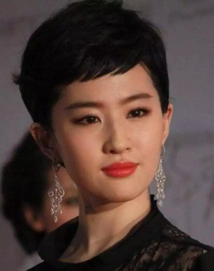 如何测量自己适合剪短发还是长发,你适合短发还是长发测试免费