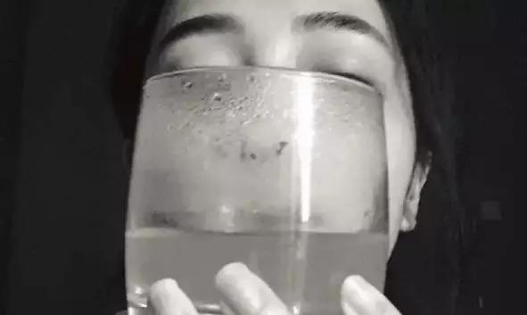 直男们，痛经是真的痛