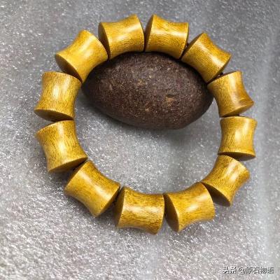 盛世收藏乱世金,文玩核桃与金丝楠高位崩盘。