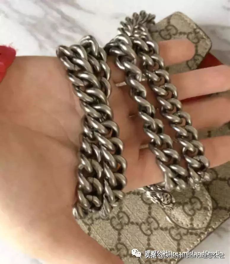 推荐几款适合女生的小包包,想买一款适合的小包包