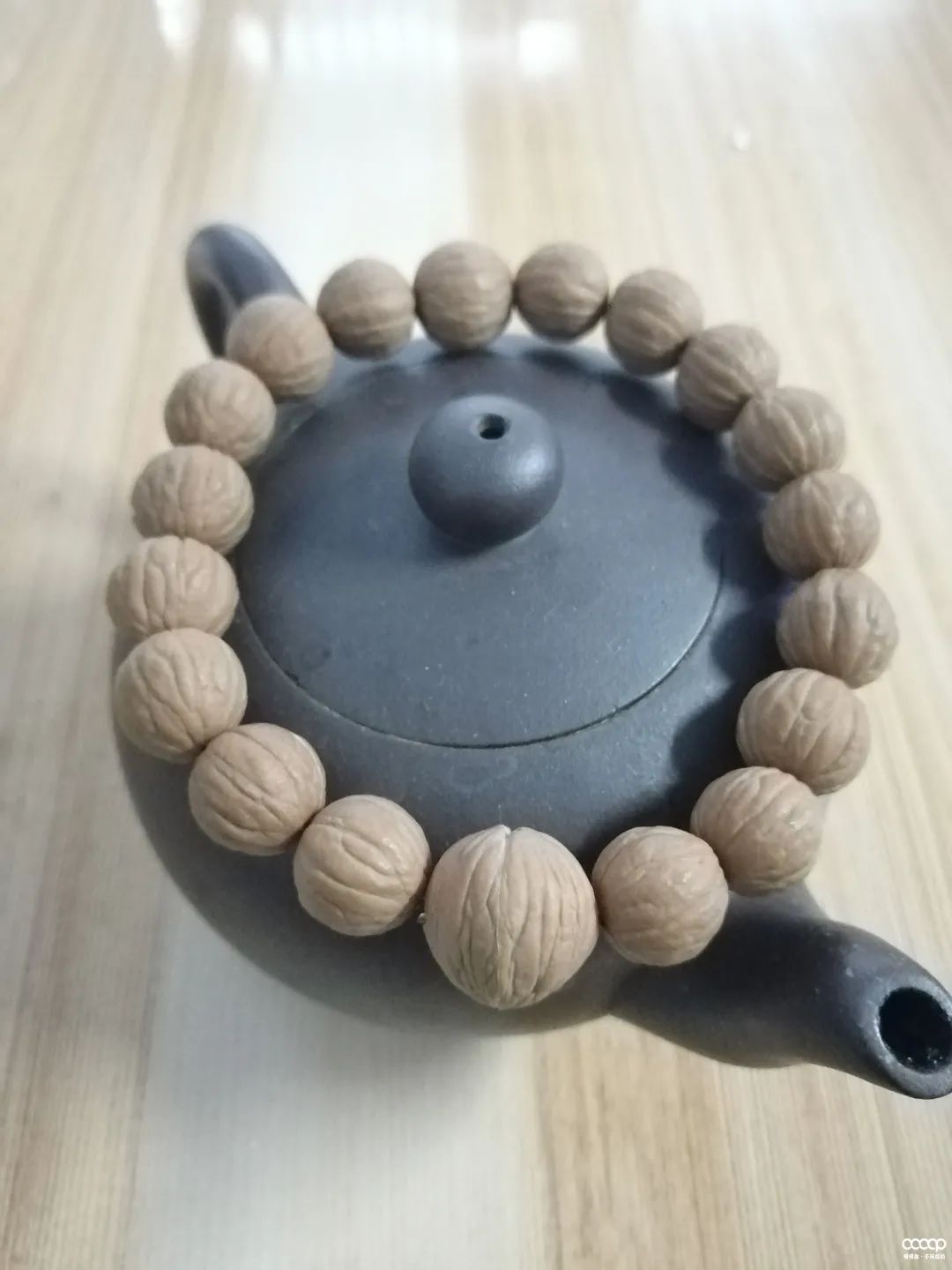 他试了一瓶“印度神油”，盘串6年，包浆妙啊