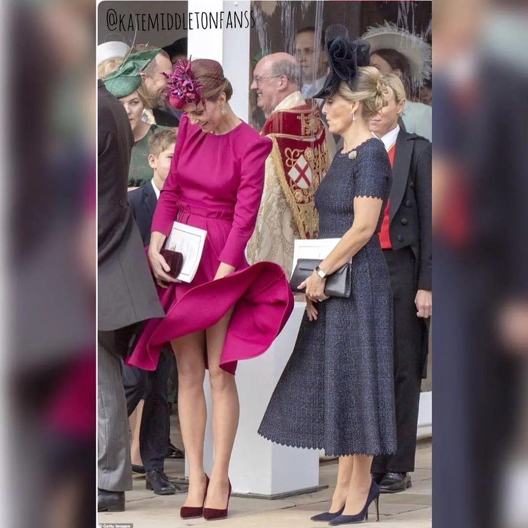 戴安娜倒着走躲避狗仔,戴安娜躲狗仔队