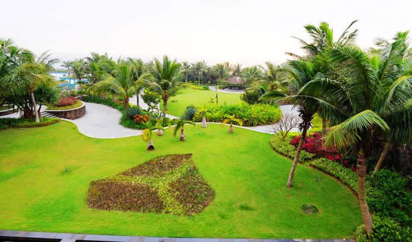 月亮湾海南环岛,月亮湾被称为中国第一滩