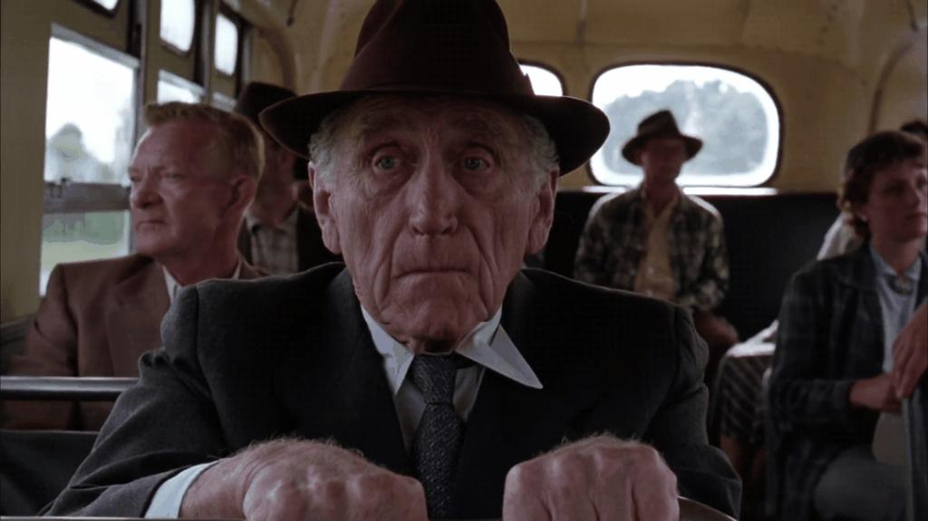 肖申克的救赎狱友打球镜头有几分钟,肖申克的救赎进监狱镜头分析