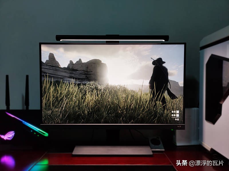 显示器挂灯的正确方法,显示器挂灯白天有用吗