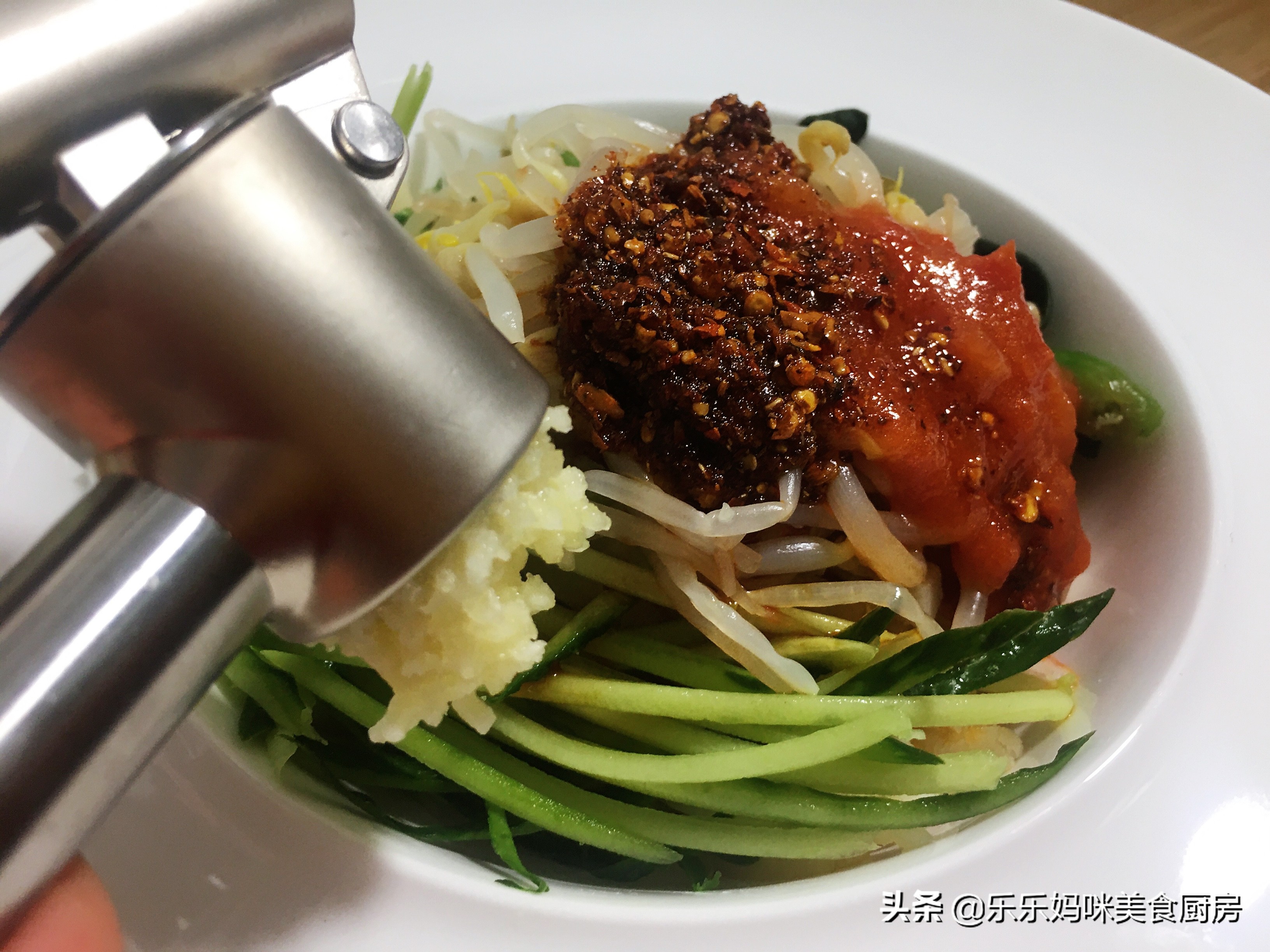 揉揉面怎么做教程带视频,揉揉面家常做法