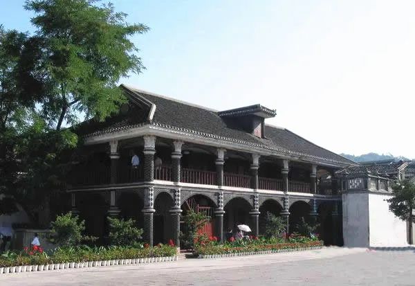 多彩贵州酱香经典,多彩贵州美酒53度酱香