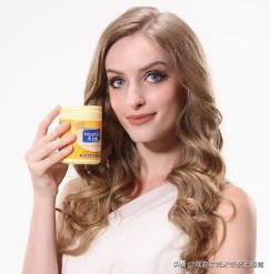 家里的凡士林别扔了，还可以这样用哦