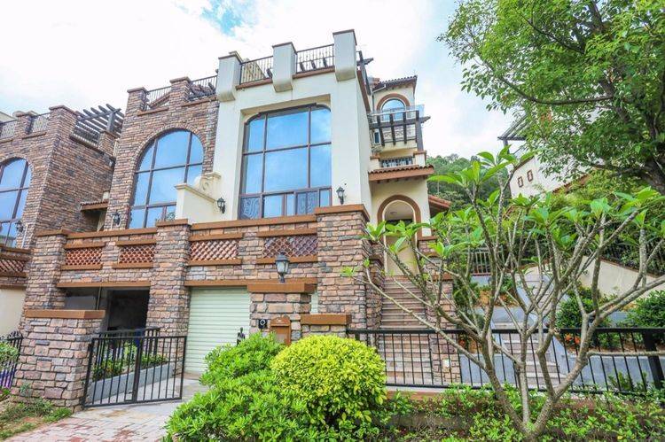 南昆山下“世外桃源”广东“避霾圣地”6房别墅,泡温泉,唱K烧烤