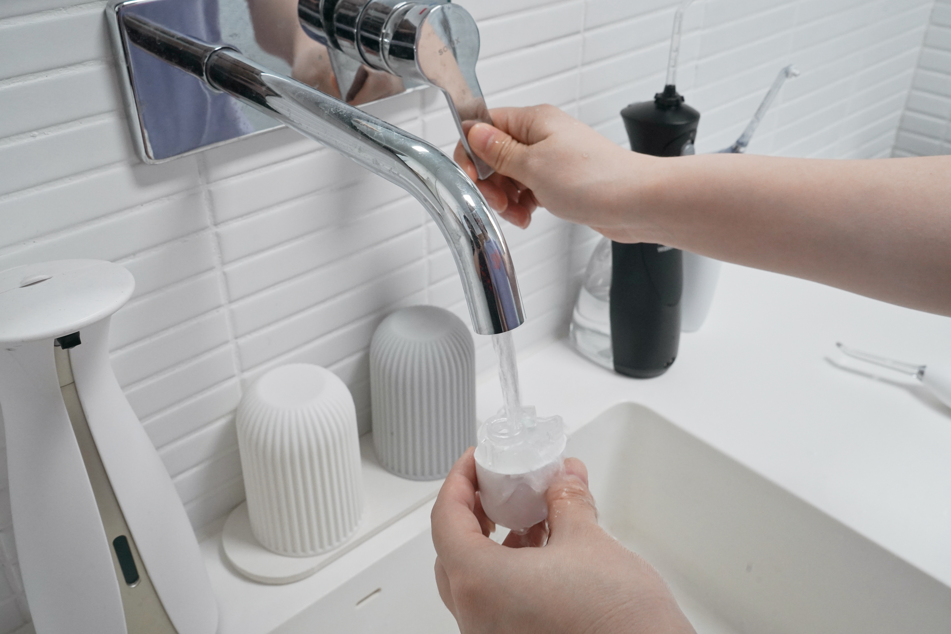 有电动牙刷还要手动刷吗,有了电动牙刷还需要水牙线吗