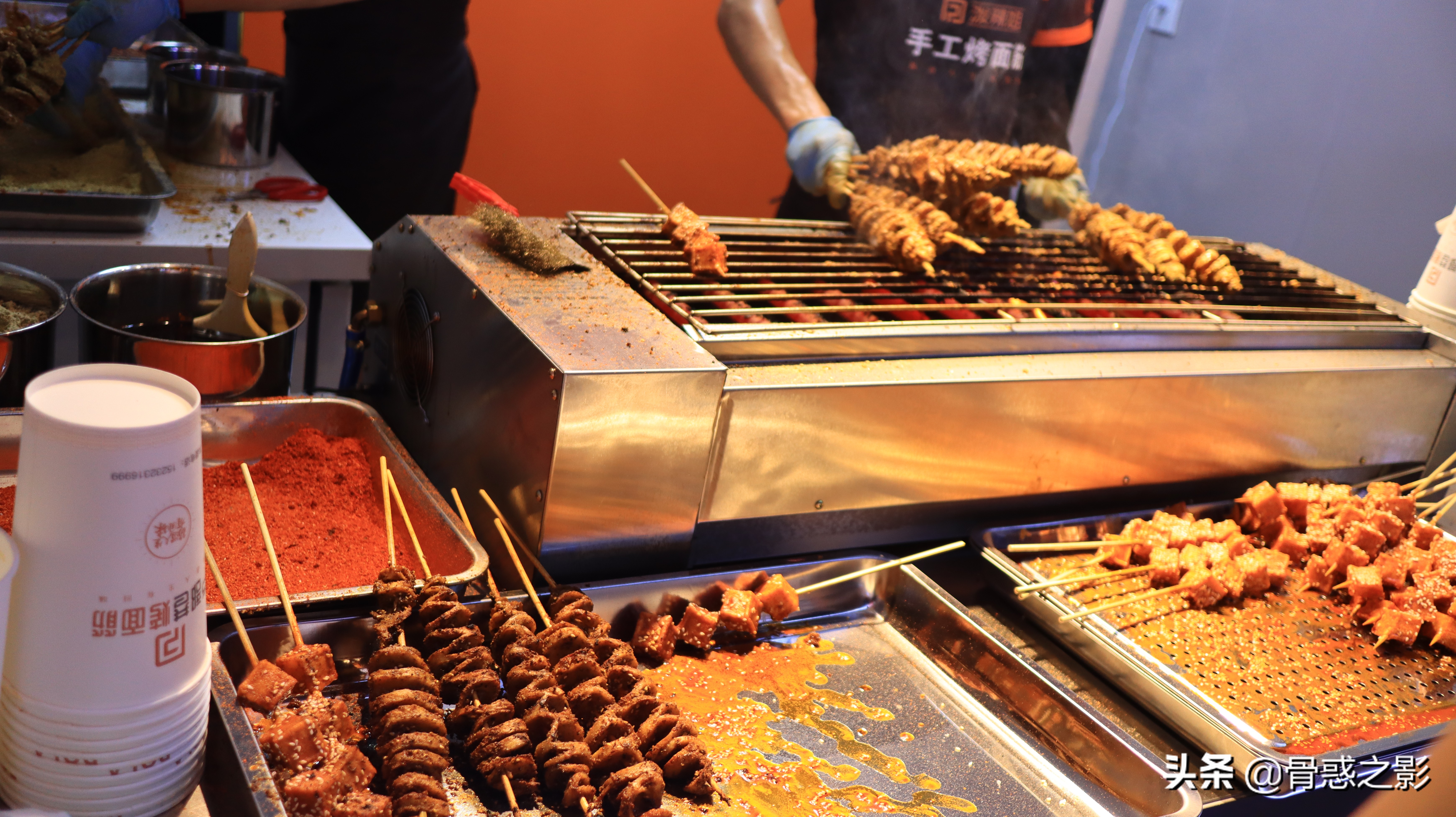 秦皇岛秦皇小巷美食街营业时间,秦皇岛小吃街秦皇小巷开了吗