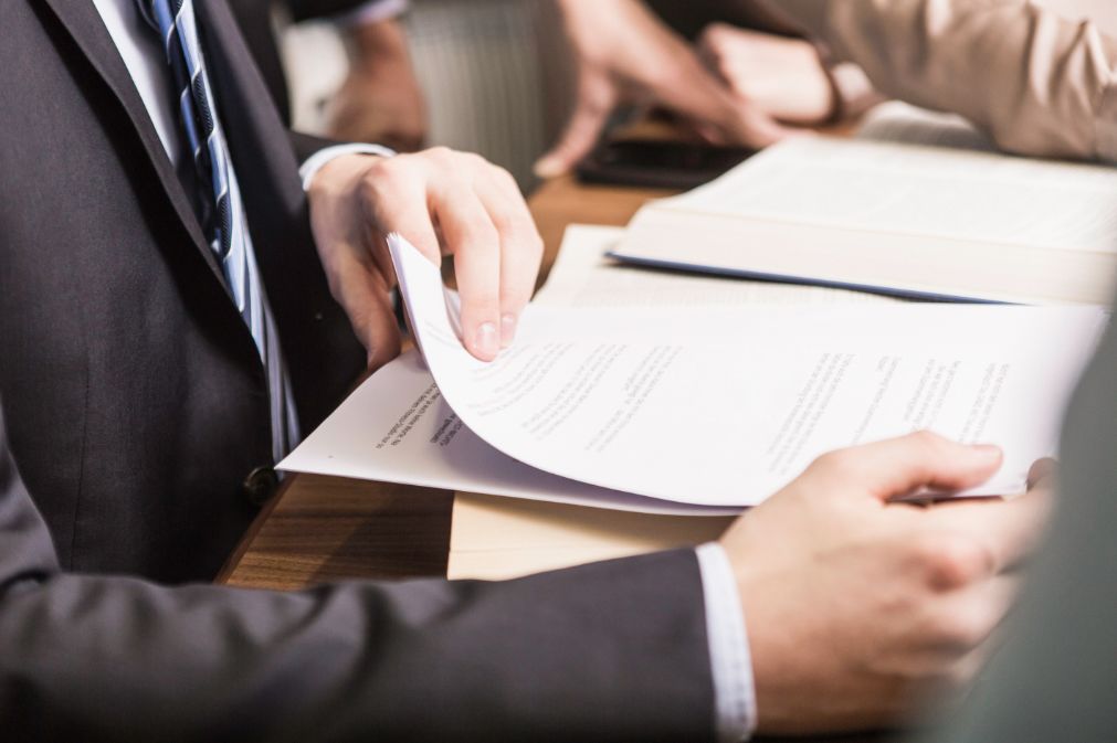 腾讯因章被骗，“真人假章”和“假人真章”签合同，效力如何认定