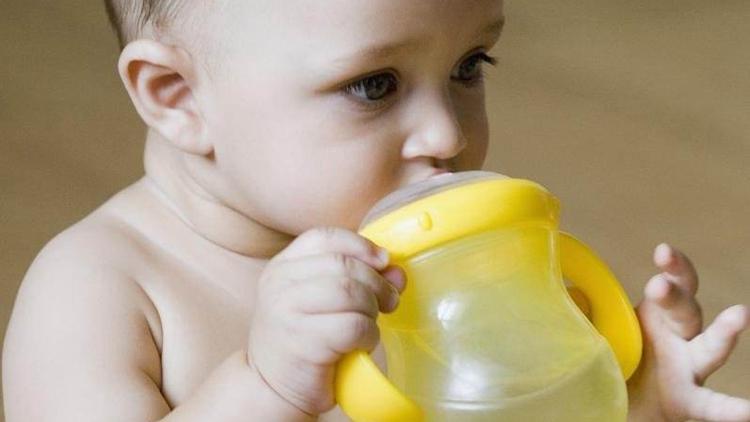 经常放屁但不臭是什么原因引起的,12岁的小孩放屁特别臭是什么原因